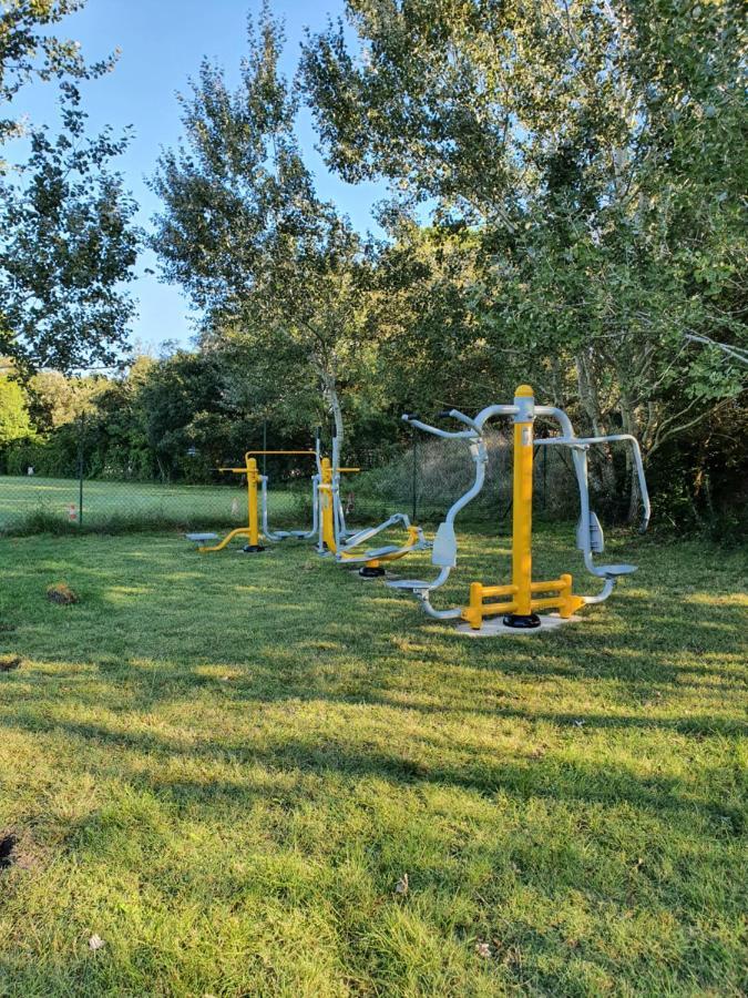 Camping La Sousta**** Remoulins Exteriör bild