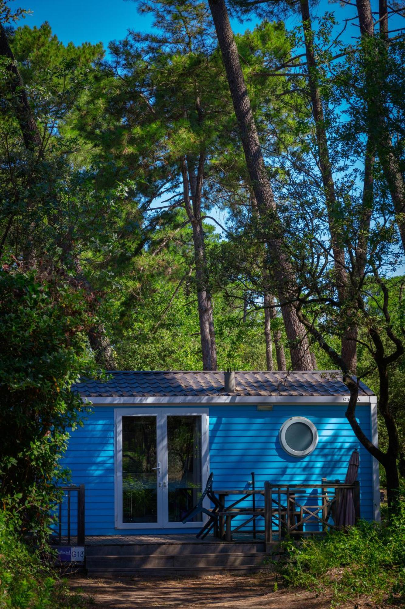 Camping La Sousta**** Remoulins Exteriör bild