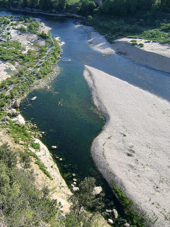 Camping La Sousta**** Remoulins Exteriör bild