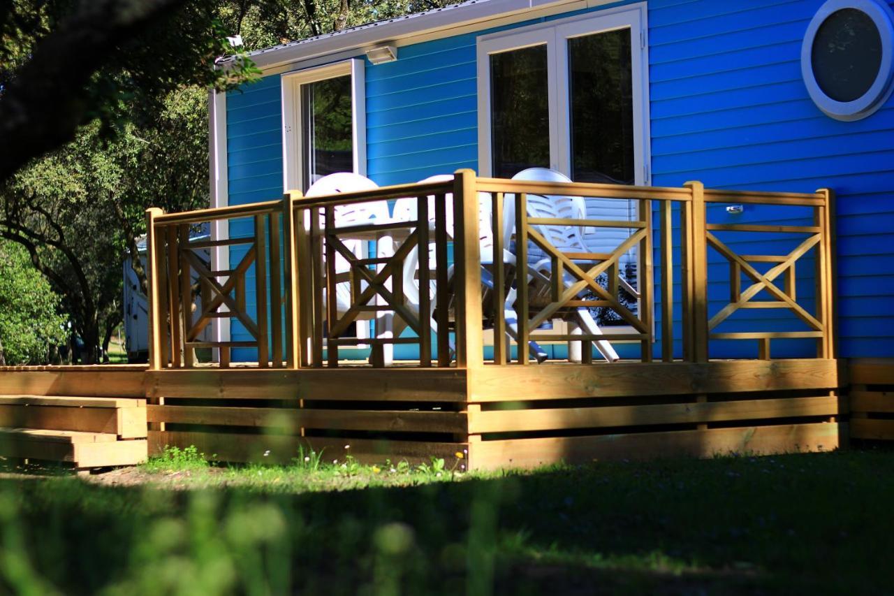 Camping La Sousta**** Remoulins Exteriör bild